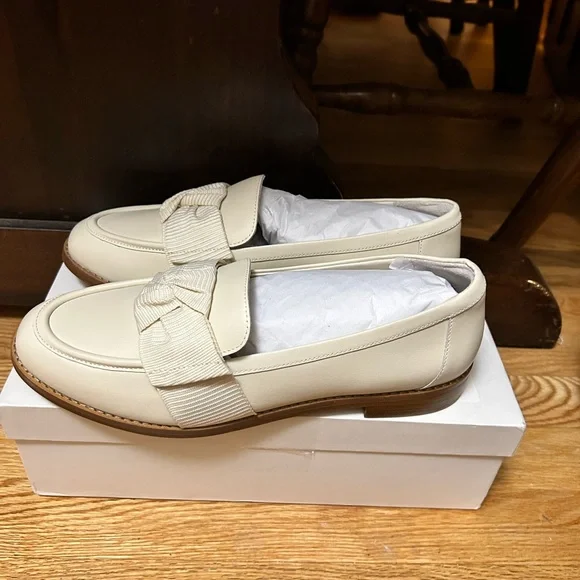 NEW Quince 9 Italian leather bow Elegant Cream Loafers - Picture 2 of 8